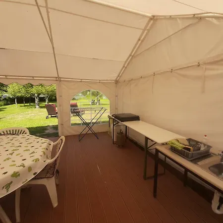 Camping De Luxe Am See Ii Campsite Lubtheen